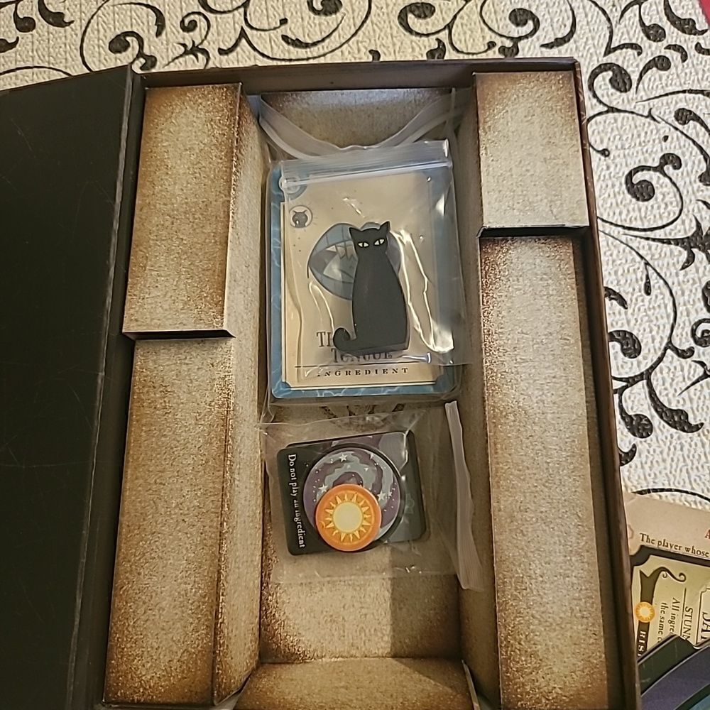 Disney Hocus Pocus Game - Picture 3 of 11